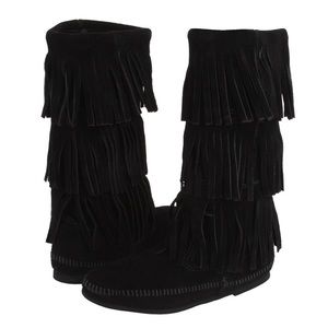 Minnetonka Calf Hi 3-Layer Fringe Boot